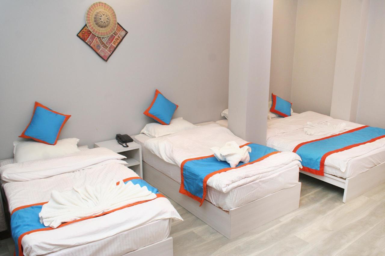 8848 Hostel Katmandu Dış mekan fotoğraf